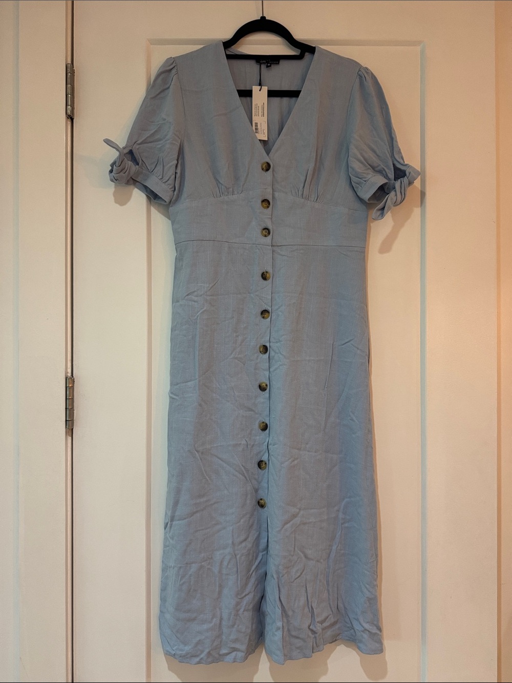 Light Blue Button-Front Midi Dress with Puff Tie Sleeves